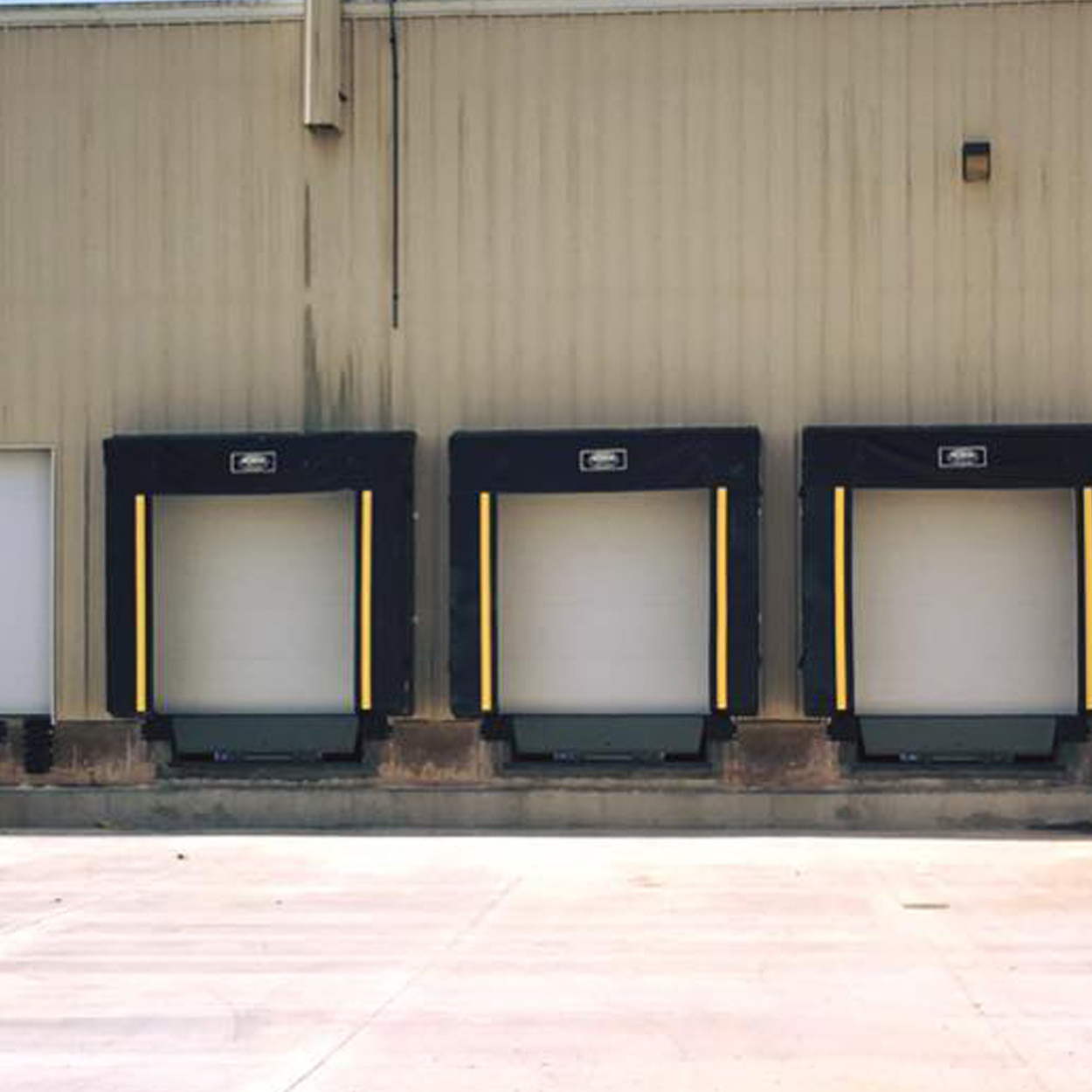 The Financial Benefits of Truck Restraints